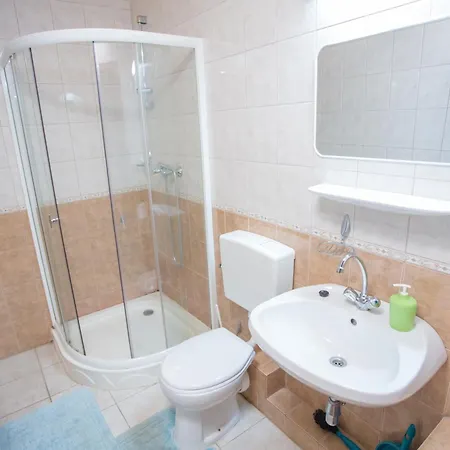 Apartament Hajduboeszoermenyi Termalkemping Es Hajduboszormeny
